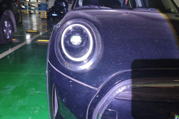 Used MINI 2023 1.5T COOPER Artist Right Front Headlight