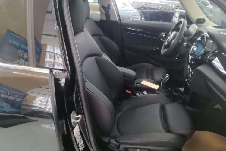 Used MINI 2023 1.5T COOPER Artist Five-Door Edition Right Front Seat