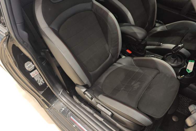 Used MINI 2023 Updated 2.0T COOPER S Racing Driver Right Front Seat
