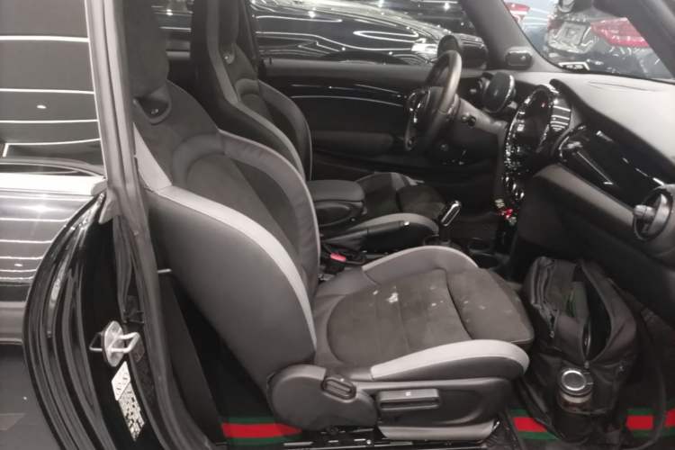 Used MINI 2023 Updated 2.0T COOPER S Racing Driver Right Front Seat