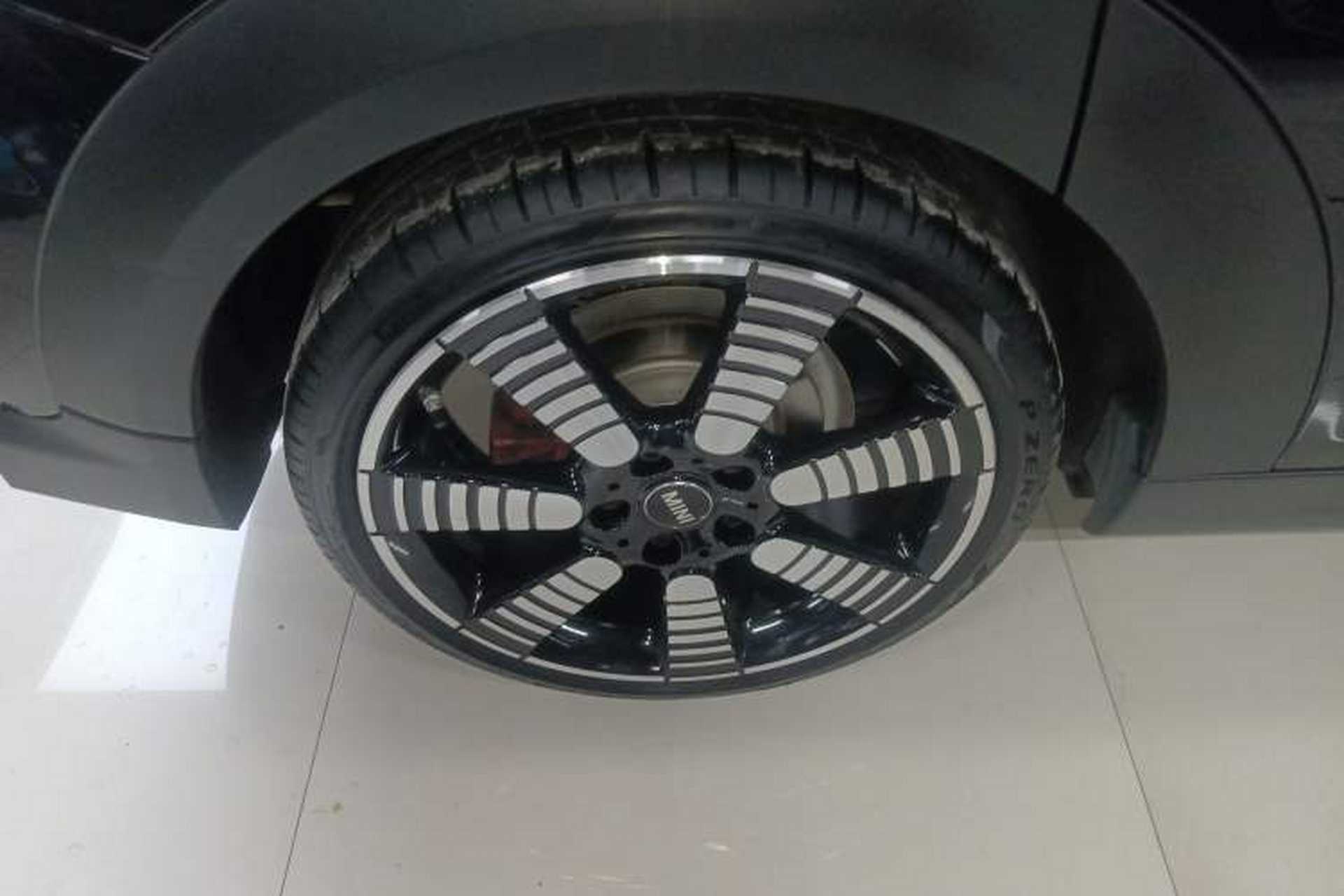 Used MINI 2023 2.0T COOPER S Artist Five-Door Edition Right Rear Wheel Hub