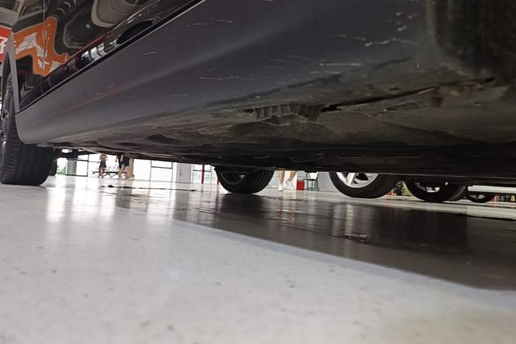 Used MINI 2023 Updated 1.5T COOPER Artist Five-Door Edition Right Side Sill