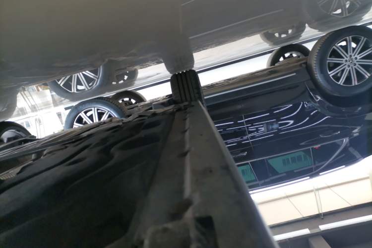 Used MINI 2023 Updated 2.0T COOPER S Artist Right Side Sill