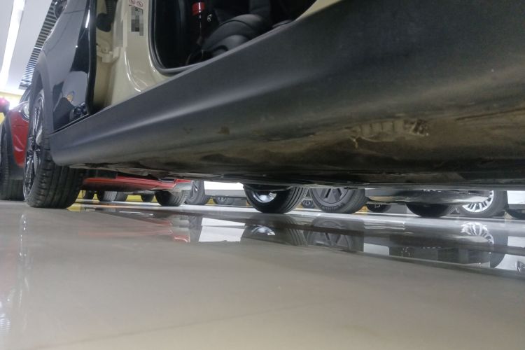 Used MINI 2023 2.0T COOPER S Artist Five-Door Edition Right Side Sill
