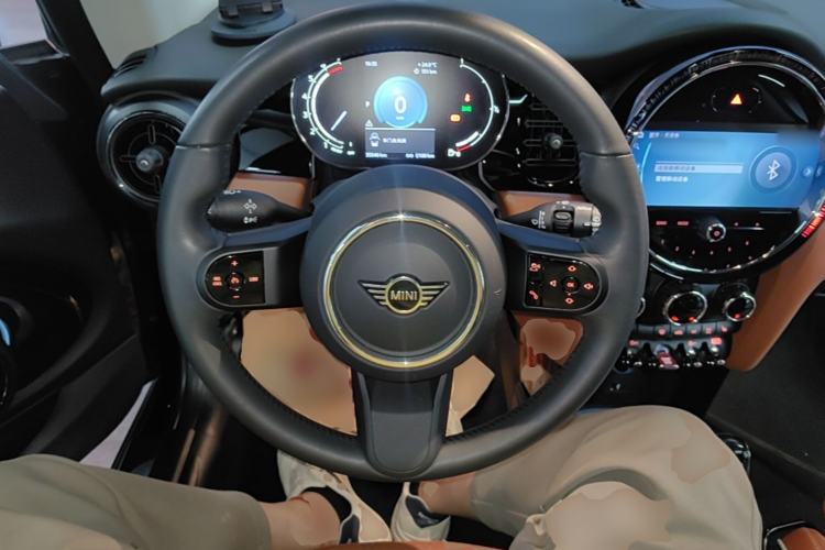 Used MINI 2023 Updated 1.5T COOPER Artist Steering Wheel
