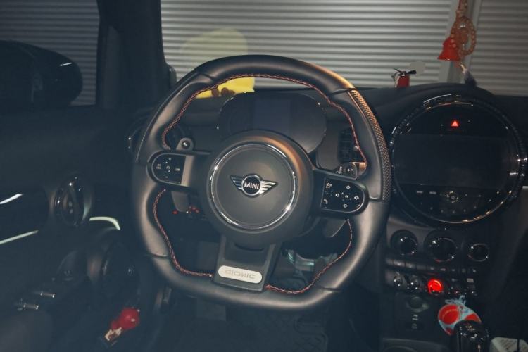 Used MINI 2023 2.0T COOPER S King's Cross Special Edition Five-Door Version Steering Wheel