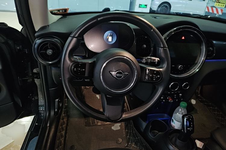 Used MINI 2023 Updated 1.5T COOPER Artist Steering Wheel