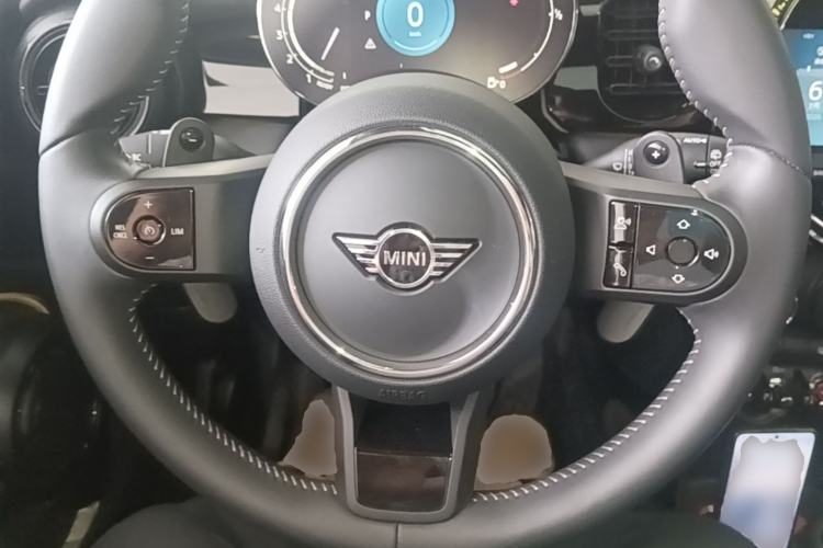 Used MINI 2023 Updated 2.0T COOPER S Artist Steering Wheel
