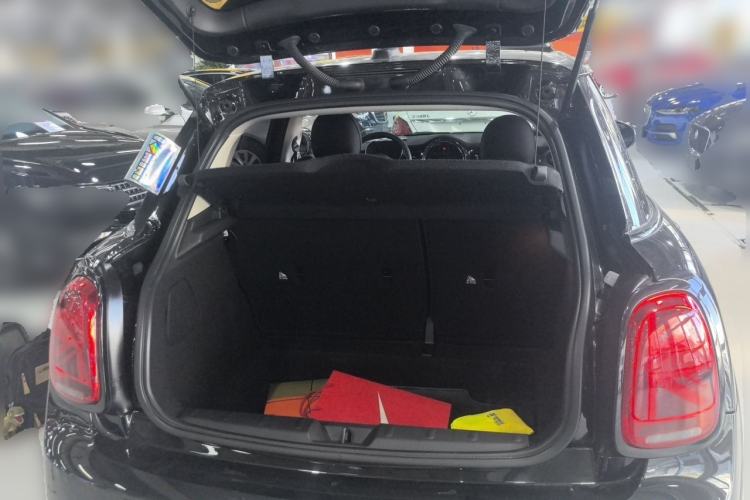Used MINI 2023 1.5T COOPER Artist Five-Door Edition Trunk