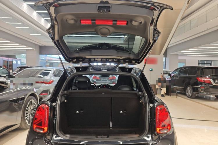 Used MINI 2023 Updated 2.0T COOPER S Racing Driver Trunk