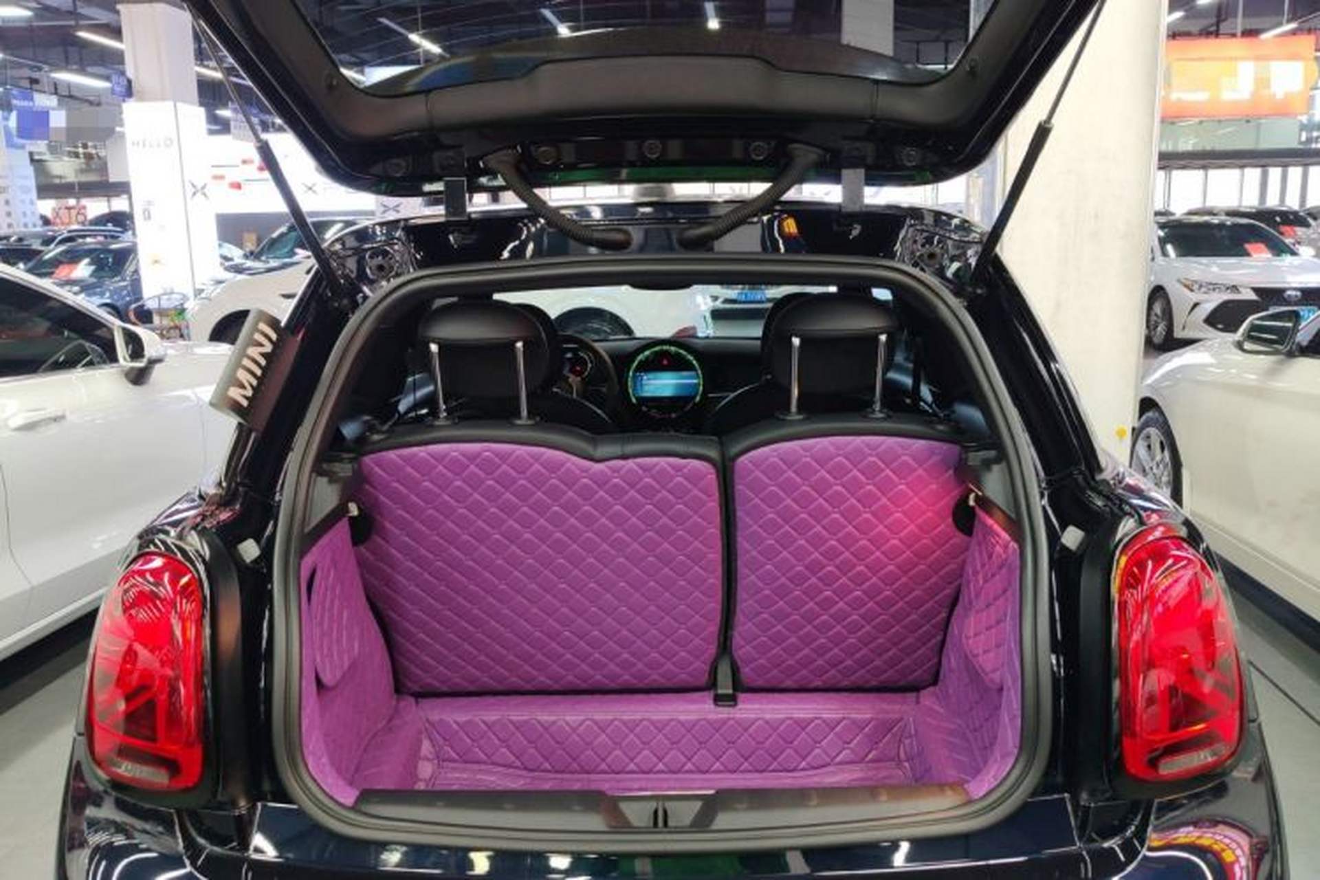 Used MINI 2023 2.0T COOPER S Midnight Escape Special Edition Trunk