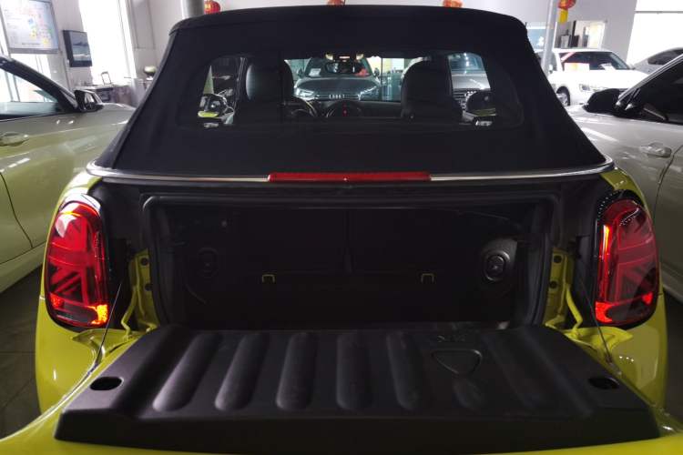 Used MINI 2023 Revised 1.5T COOPER CABRIO Artist Trunk