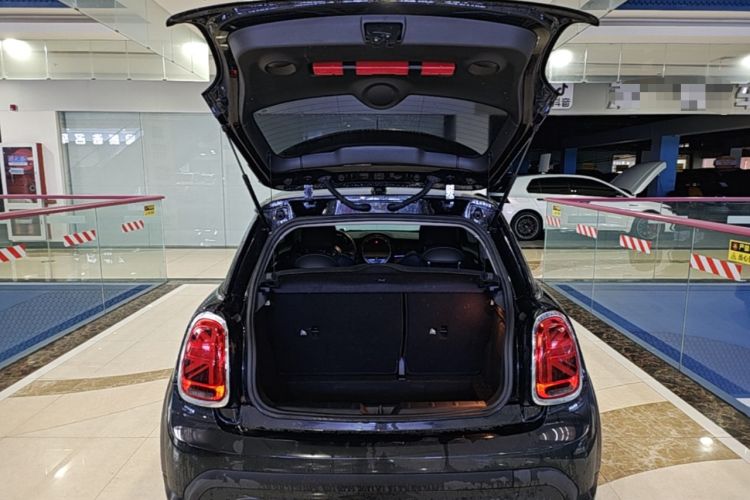 Used MINI 2023 Updated 1.5T COOPER Artist Trunk
