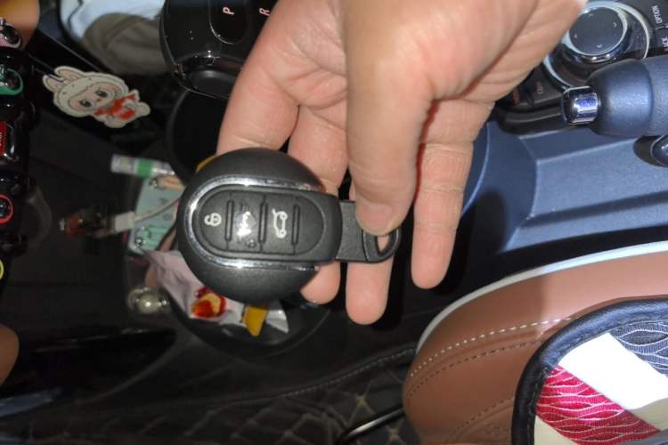 Used MINI 2023 Facelift 2.0T COOPER S Artist Five-Door Edition Vehicle Key