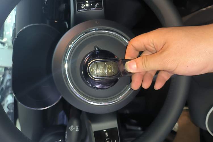 Used MINI 2023 Updated 1.5T COOPER Artist Vehicle Key