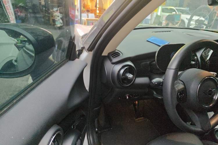 Used MINI 2023 Updated 1.5T COOPER Artist Driver Seat