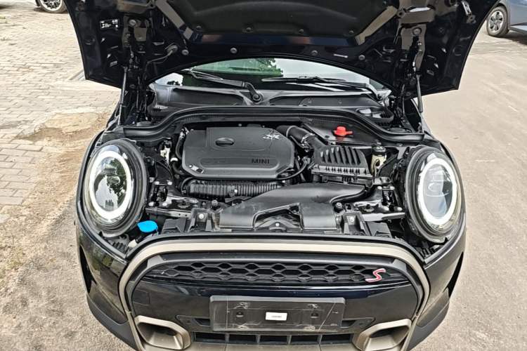 Used MINI 2023 Updated 2.0T COOPER S Artist Engine Bay