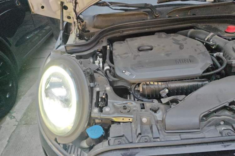 Used MINI 2023 Updated 1.5T COOPER Artist Engine Bay Right