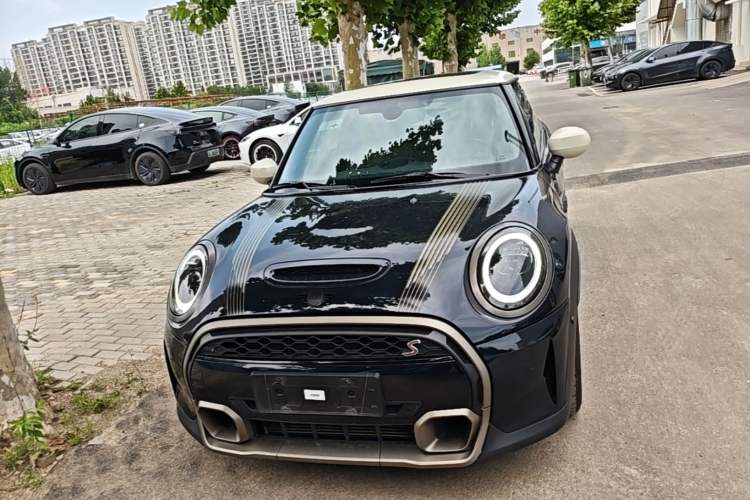 Used MINI 2023 Updated 2.0T COOPER S Artist Front