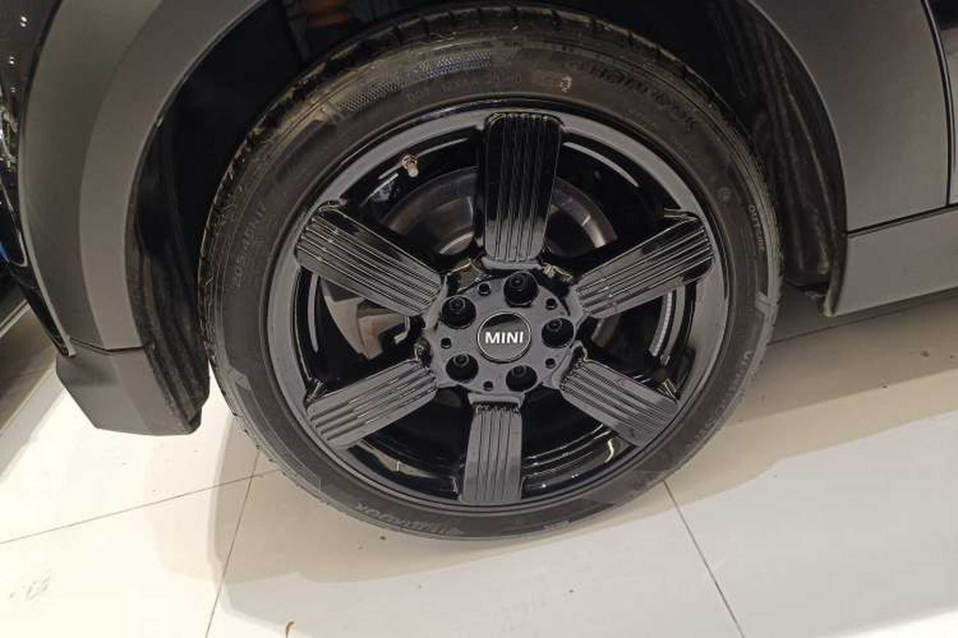 Used MINI 2023 Updated 1.5T COOPER Artist Right Rear Wheel Hub