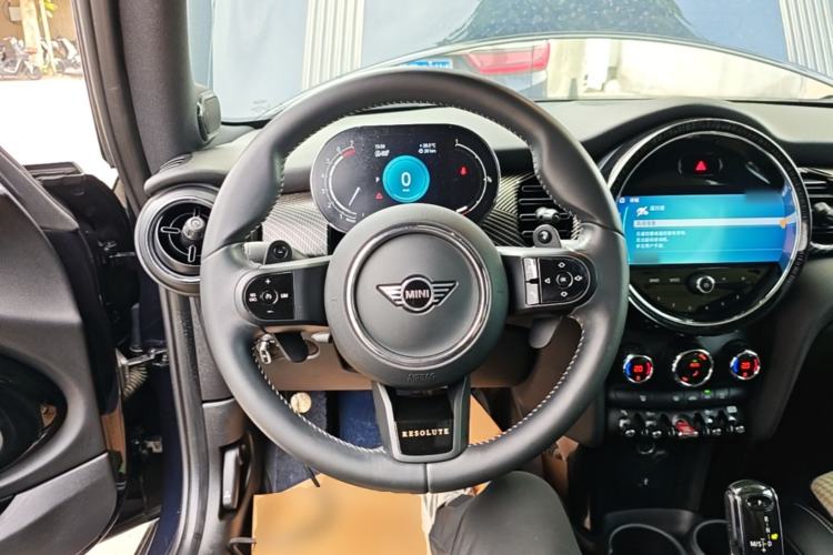 Used MINI 2023 Updated 2.0T COOPER S Artist Steering Wheel