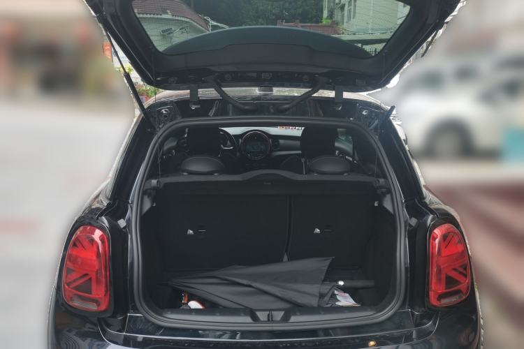 Used MINI 2023 1.5T COOPER Midnight Escape Special Edition Trunk