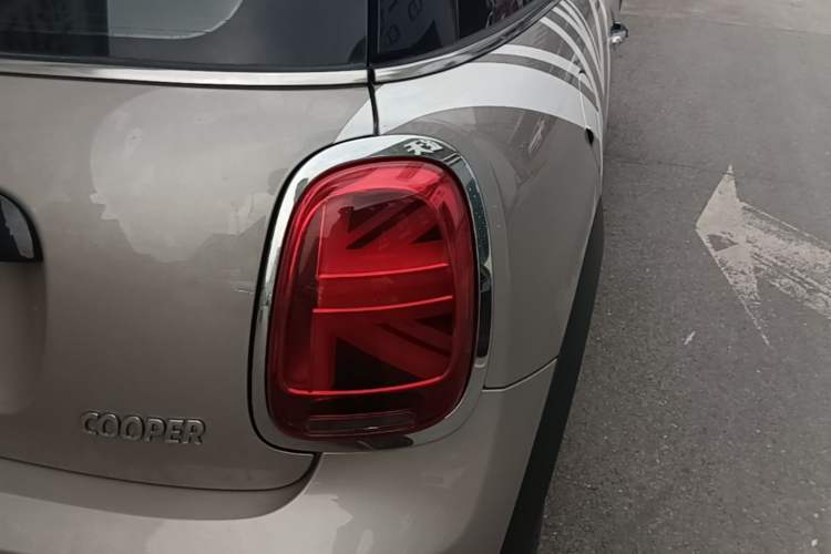 Used MINI 2023 Updated 1.5T COOPER Artist Right Rear Taillight