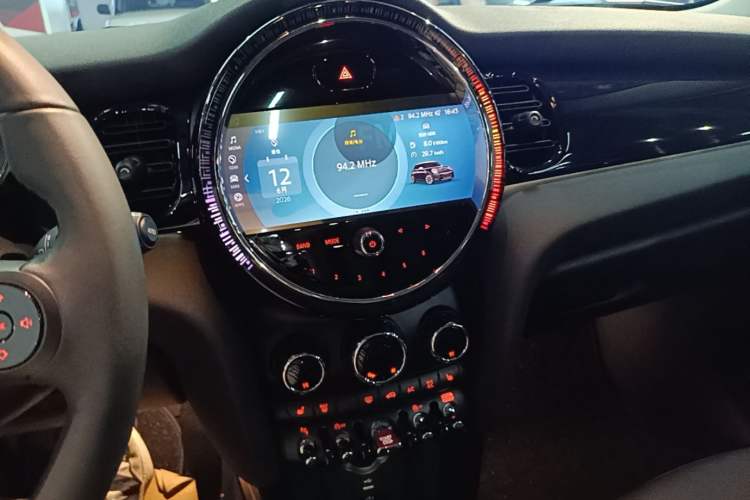 Used MINI 2023 Updated 1.5T COOPER Artist Audio And AC Panel