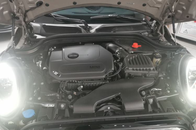 Used MINI 2023 Updated 1.5T COOPER Artist Engine Bay