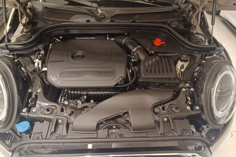 Used MINI 2023 1.5T COOPER Artist Five-Door Edition Engine Bay