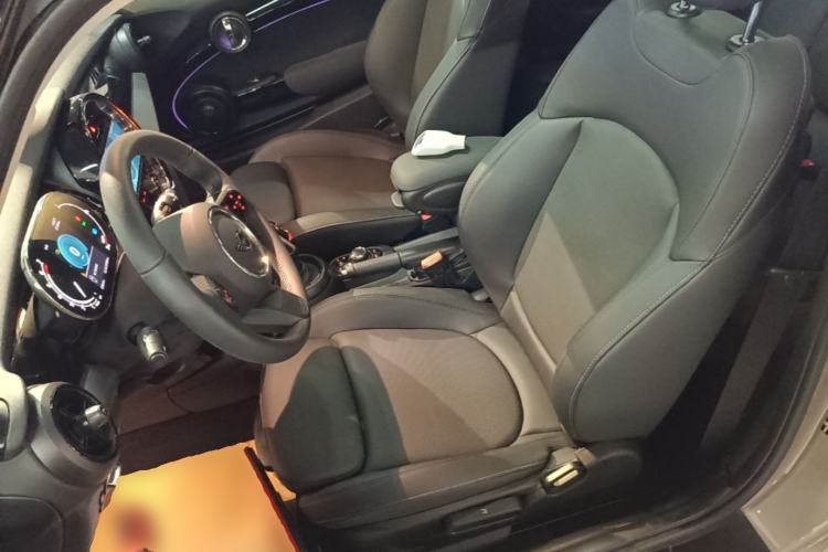 Used MINI 2023 Updated 1.5T COOPER Artist Left Front Seat