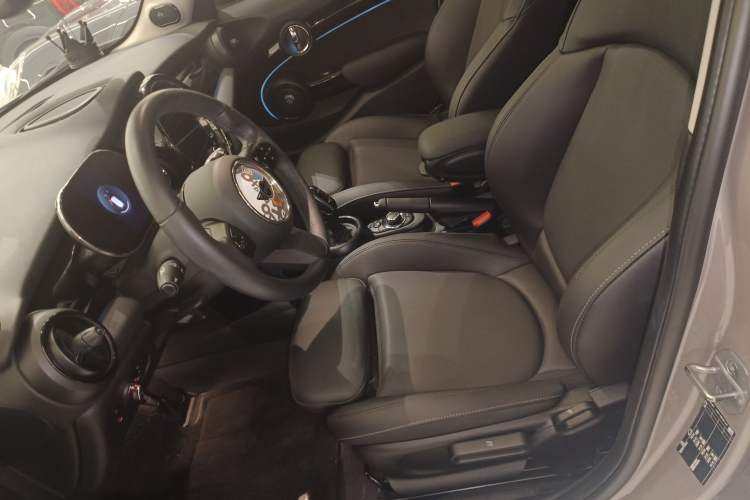Used MINI 2023 1.5T COOPER Artist Five-Door Edition Left Front Seat