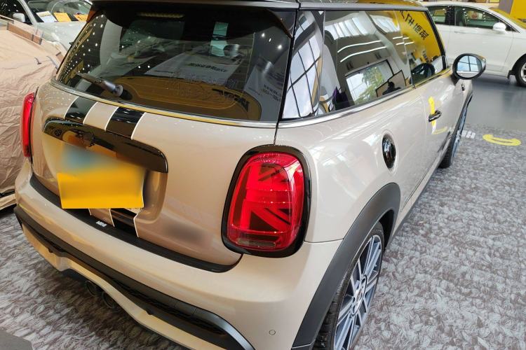 Used MINI 2023 Updated 2.0T COOPER S Artist Rear Right 45 Deg