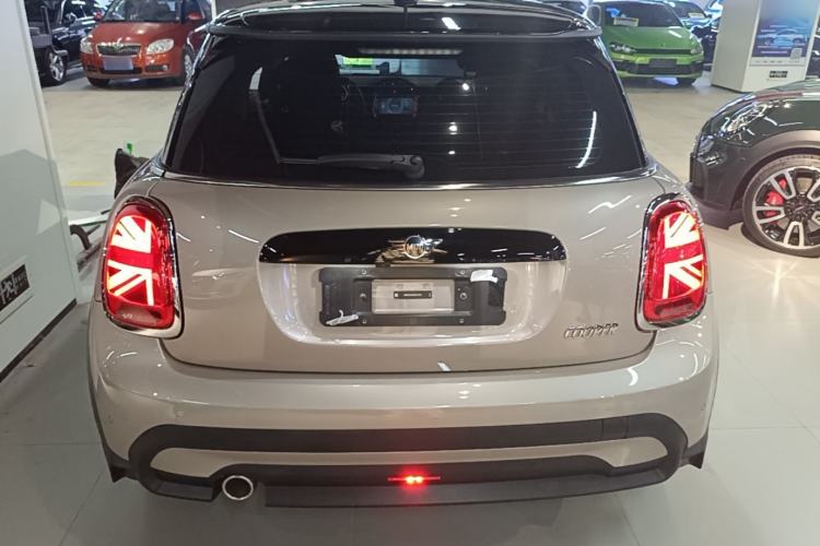 Used MINI 2023 Updated 1.5T COOPER Artist Rear