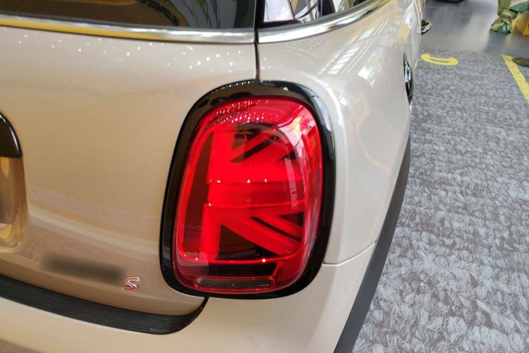 Used MINI 2023 Updated 2.0T COOPER S Artist Right Rear Taillight