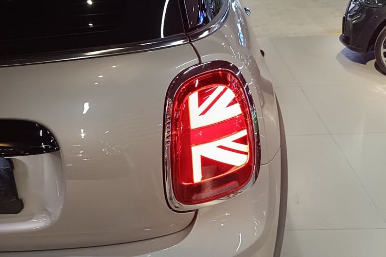 Used MINI 2023 Updated 1.5T COOPER Artist Right Rear Taillight