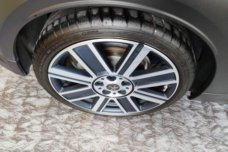 Used MINI 2023 Updated 2.0T COOPER S Artist Right Rear Wheel Hub