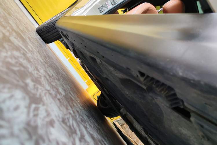 Used MINI 2023 Updated 2.0T COOPER S Artist Right Side Sill