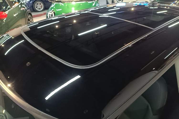 Used MINI 2023 Updated 1.5T COOPER Artist Roof