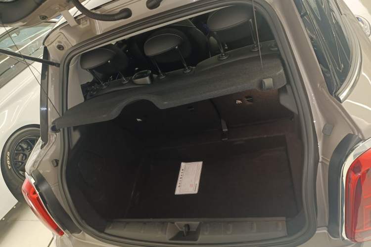 Used MINI 2023 1.5T COOPER Artist Five-Door Edition Trunk