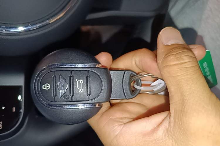 Used MINI 2023 Updated 1.5T COOPER Artist Vehicle Key