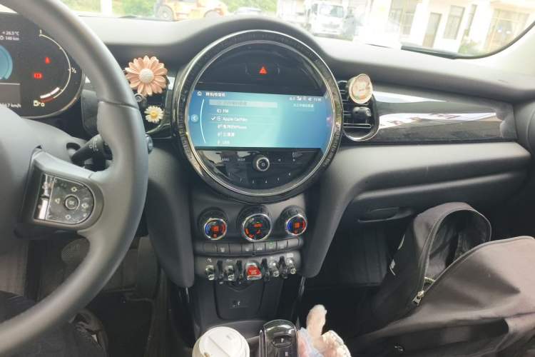 Used MINI 2023 Updated 1.5T COOPER Artist Audio And AC Panel