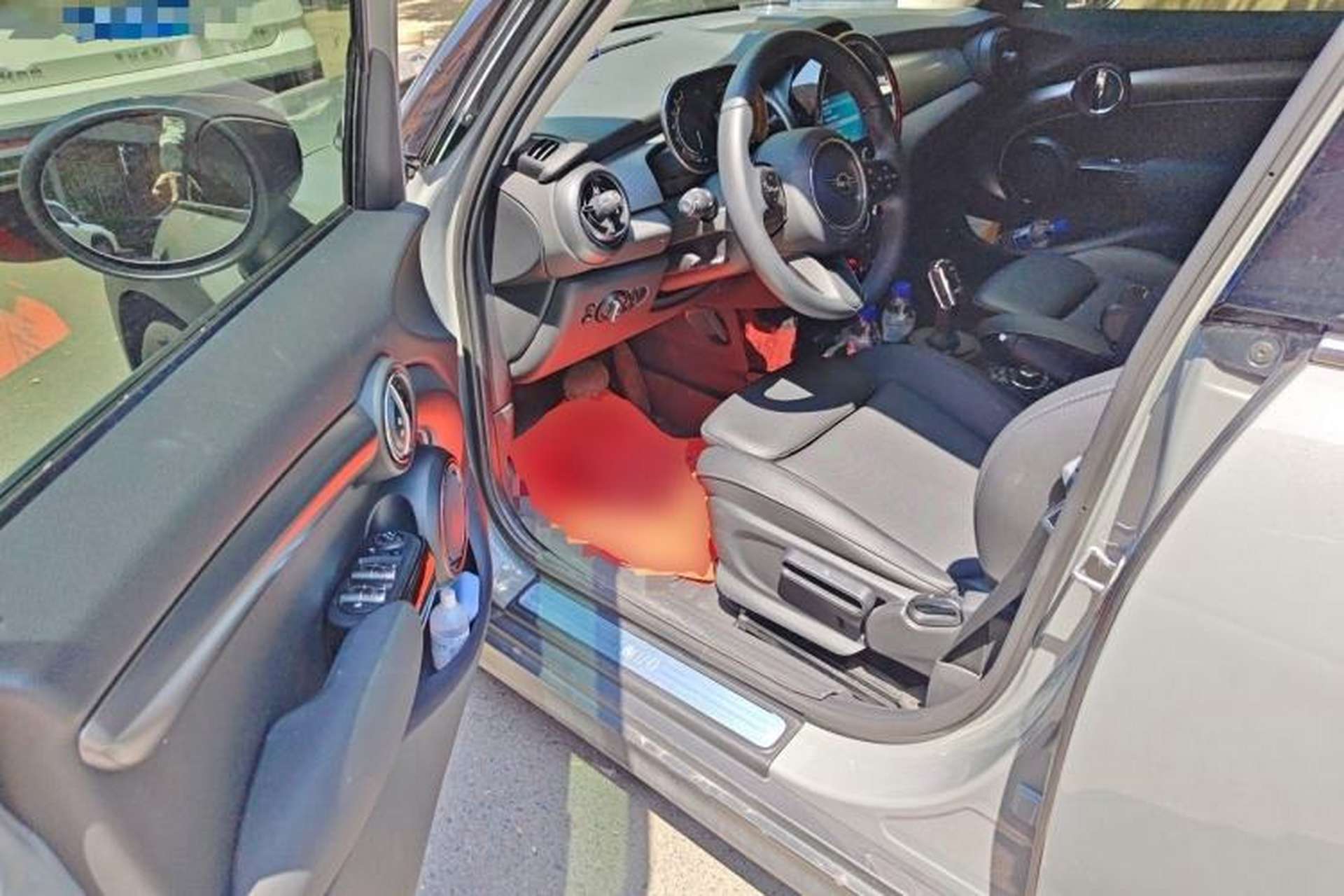 Used MINI 2023 1.5T COOPER Artist Five-Door Edition Driver Seat