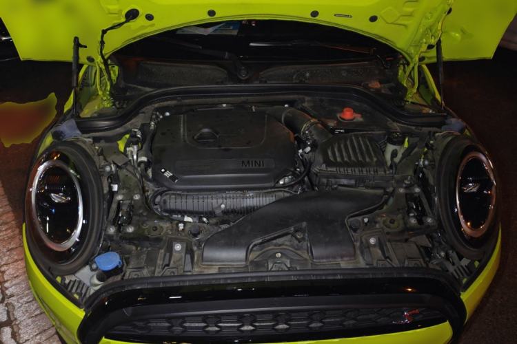 Used MINI 2023 Second Facelift 2.0T COOPER S CABRIO Artist Engine Bay