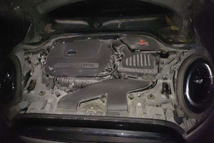 Used MINI 2023 1.5T COOPER Artist Five-Door Edition Engine Bay