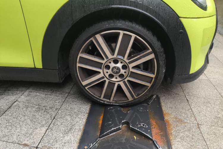 Used MINI 2023 Facelift 2.0T COOPER S Artist Five-Door Edition Exterior 1