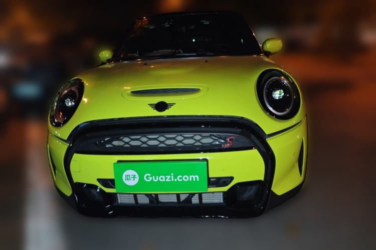 Used MINI 2023 Second Facelift 2.0T COOPER S CABRIO Artist Front