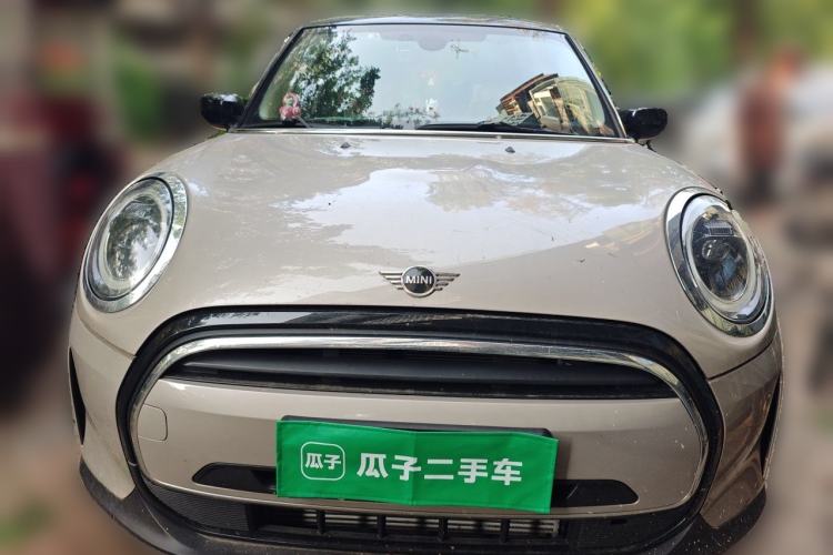 Used MINI 2023 Updated 1.5T COOPER Artist Five-Door Edition Front