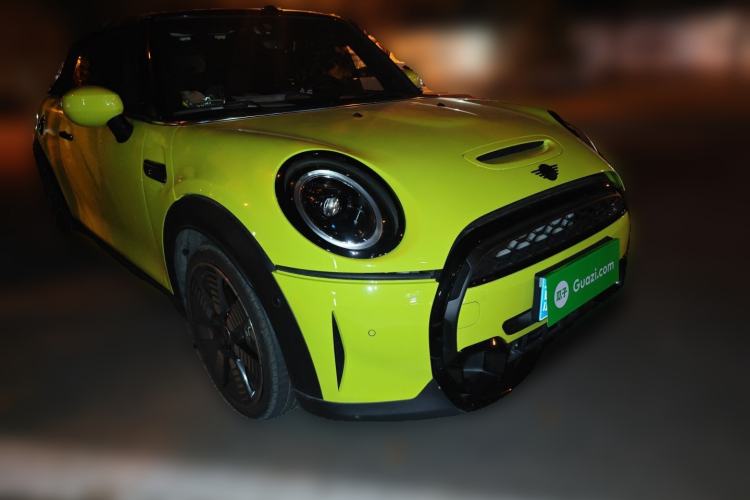 Used MINI 2023 Second Facelift 2.0T COOPER S CABRIO Artist Front Right 45 Deg