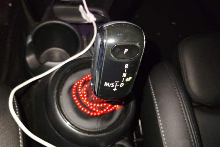 Used MINI 2023 1.5T COOPER Artist Gear Lever